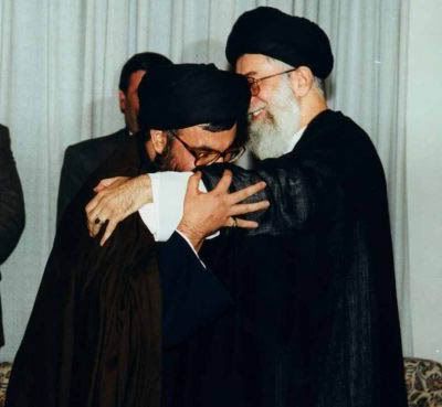 http://i115.photobucket.com/albums/n292/Ameer_47/Khamenei/nasrallah_khamenei_big.jpg