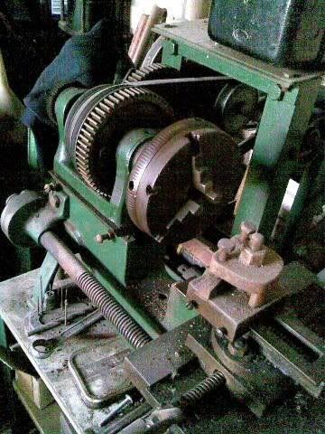 lathe3.jpg