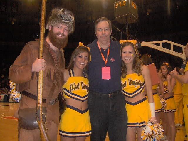 IMAGE: http://i115.photobucket.com/albums/n316/yandoli/440751855_179360c0f7_o.jpg