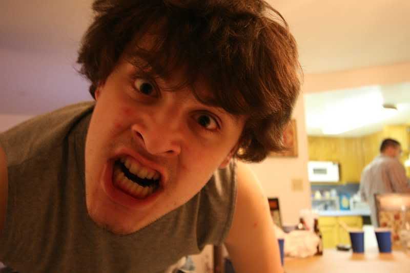 IMAGE: http://i115.photobucket.com/albums/n316/yandoli/IMG_0256.jpg