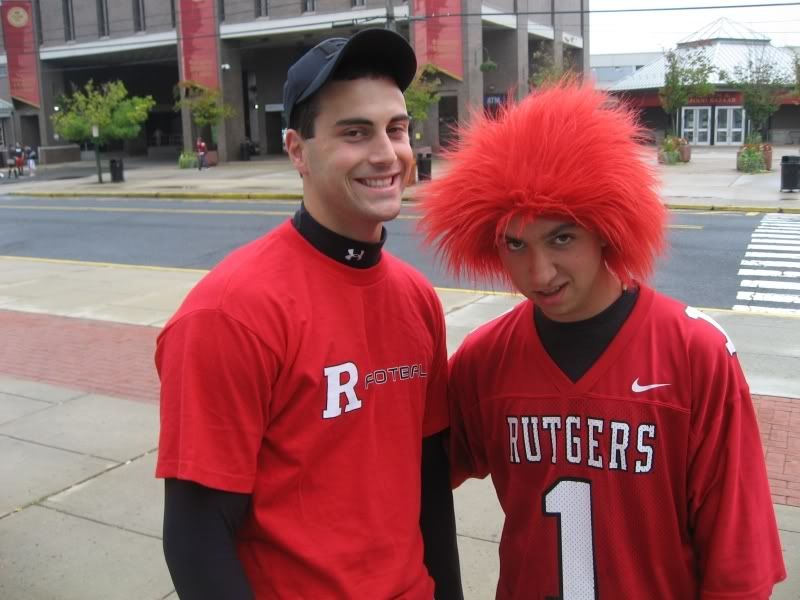 IMAGE: http://i115.photobucket.com/albums/n316/yandoli/IMG_0795.jpg