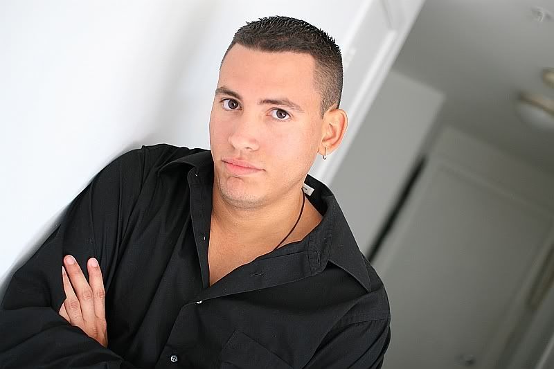 IMAGE: http://i115.photobucket.com/albums/n316/yandoli/IMG_1576.jpg