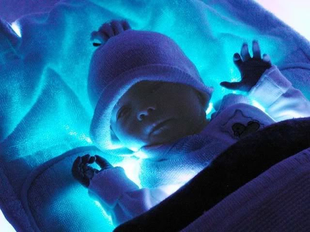 https://i115.photobucket.com/albums/n307/airi-ja/blue-light-rachel2-lighter-forwe-1.jpg