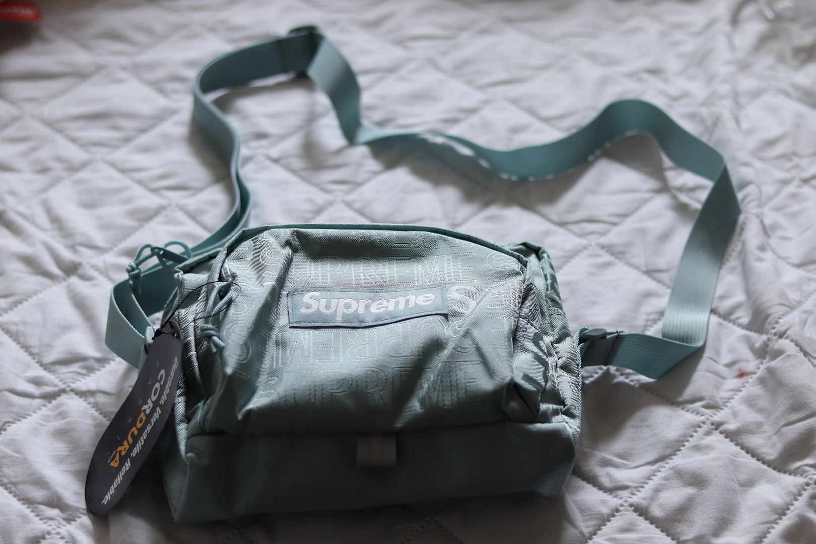 supreme shoulder bag ss19 ice