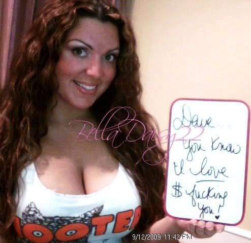 Dave-f-hooters.jpg picture by belladaisy27